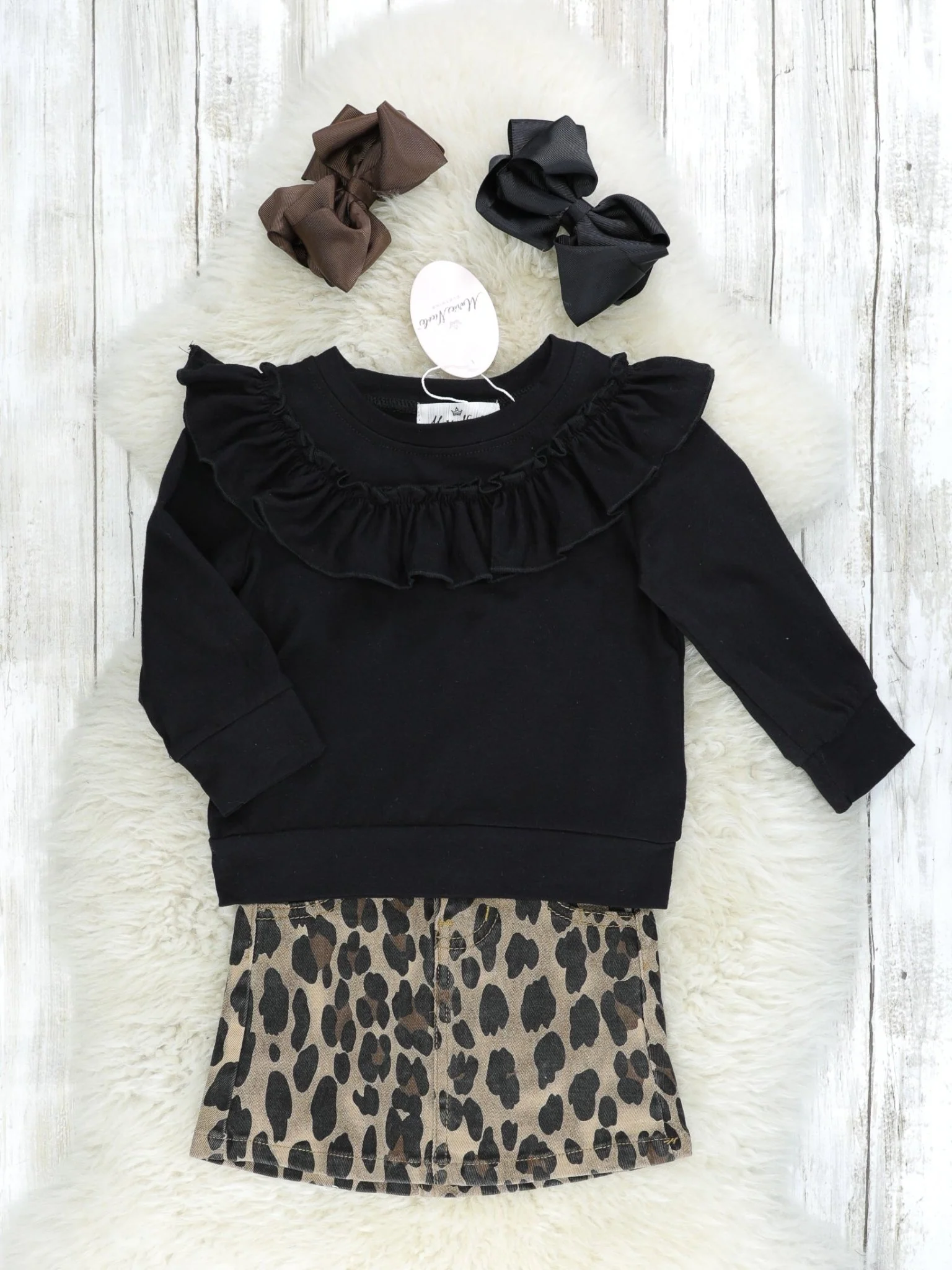 Black Ruffle Top & Leopard Skirt Outfit