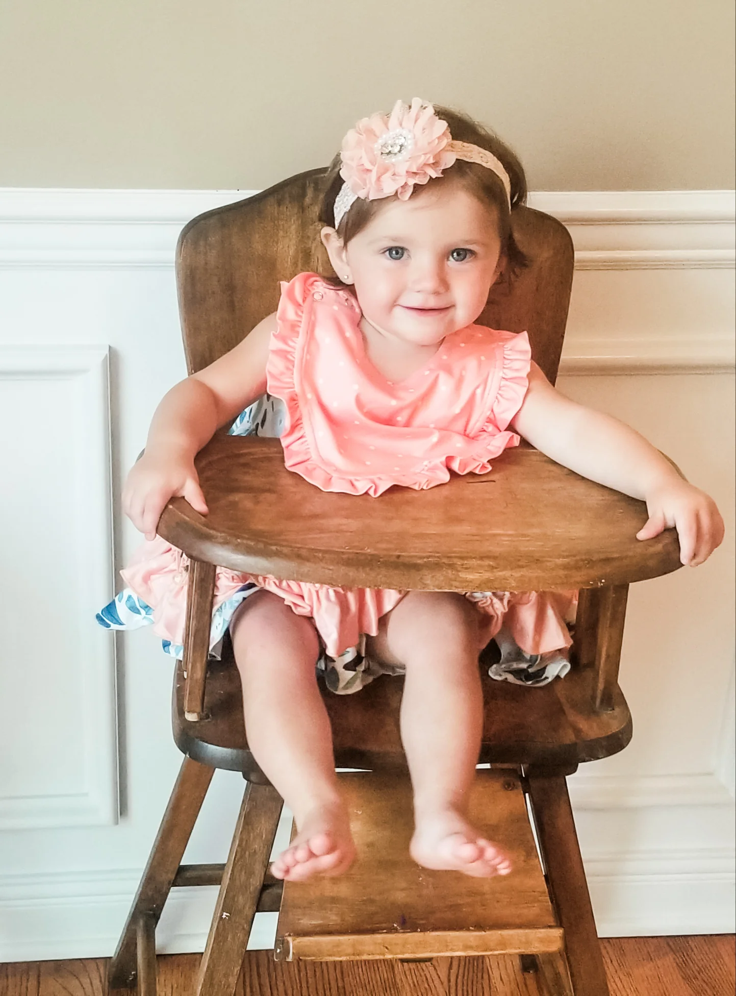 Blushing Susie Reversible Bib - Image 4