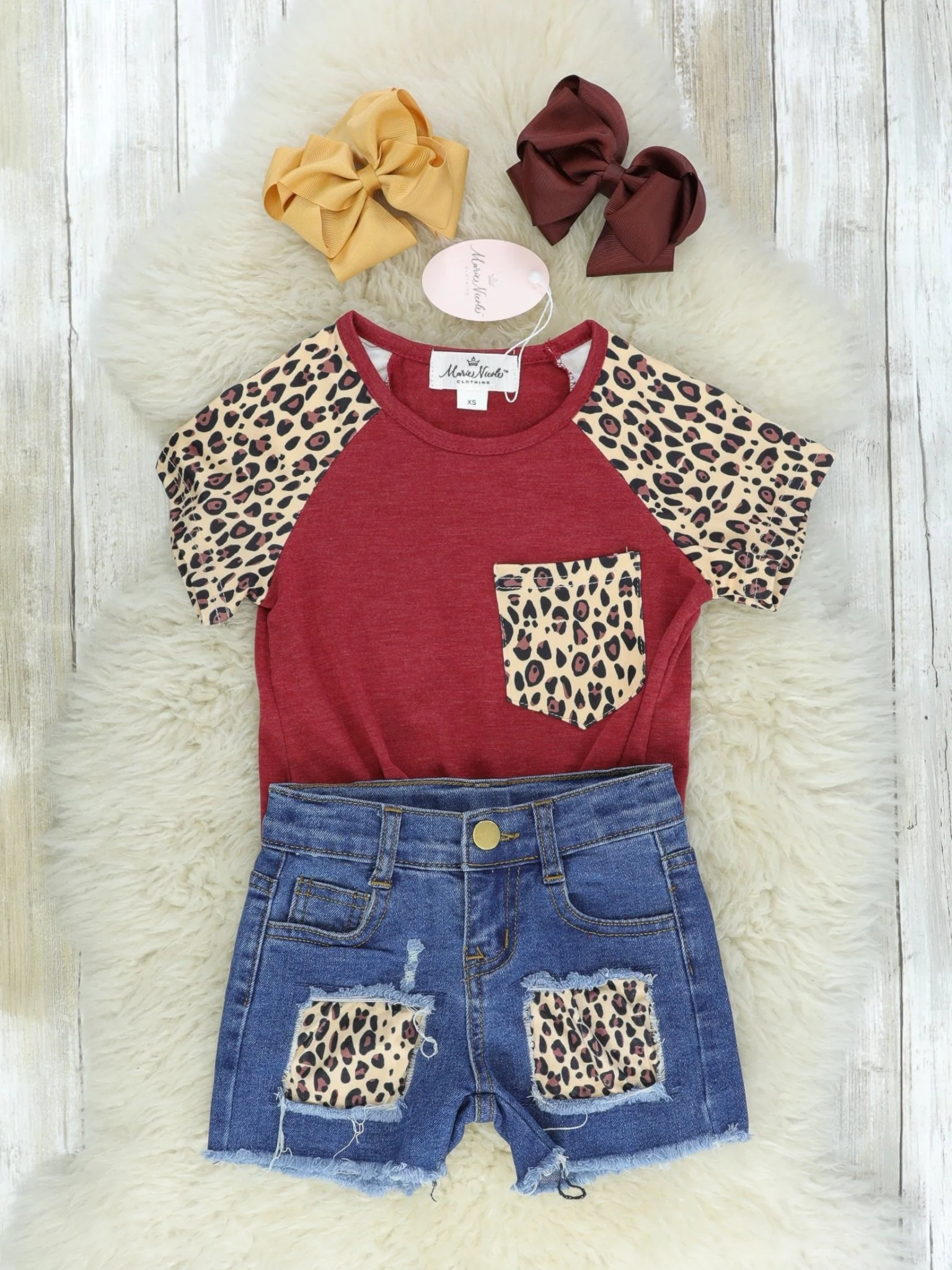 Burgundy & Leopard Tie Shirt & Denim Shorts Outfit - Image 2