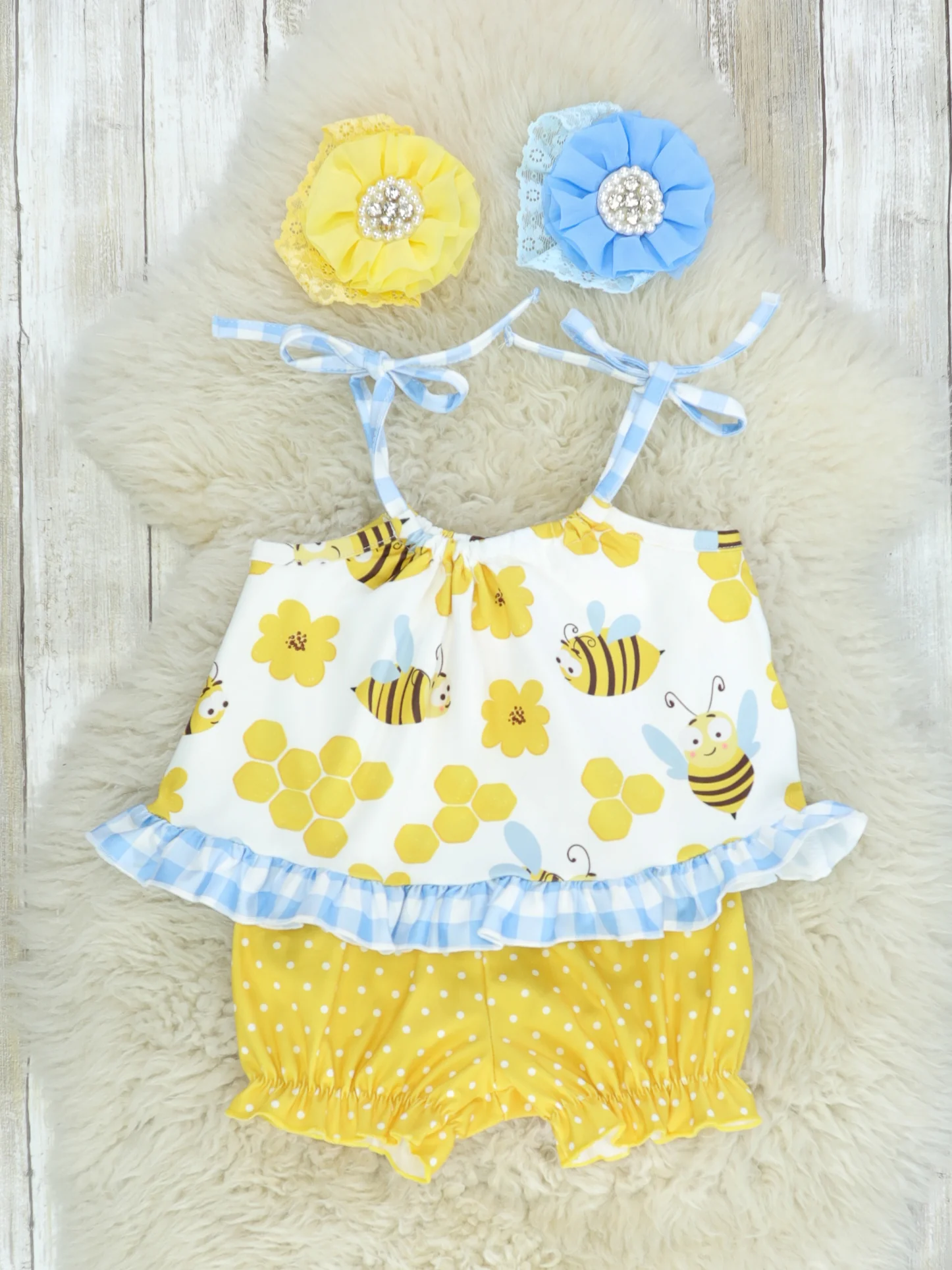 Busy Bees Tie Tank & Shorts Outfit