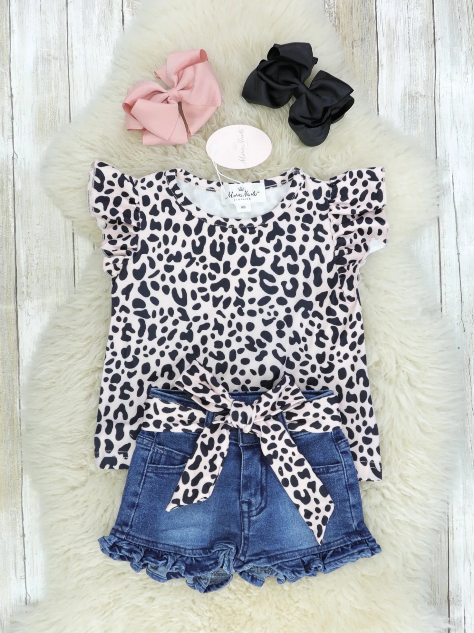 Cheetah Top & Ruffled Denim Outfit - Image 2