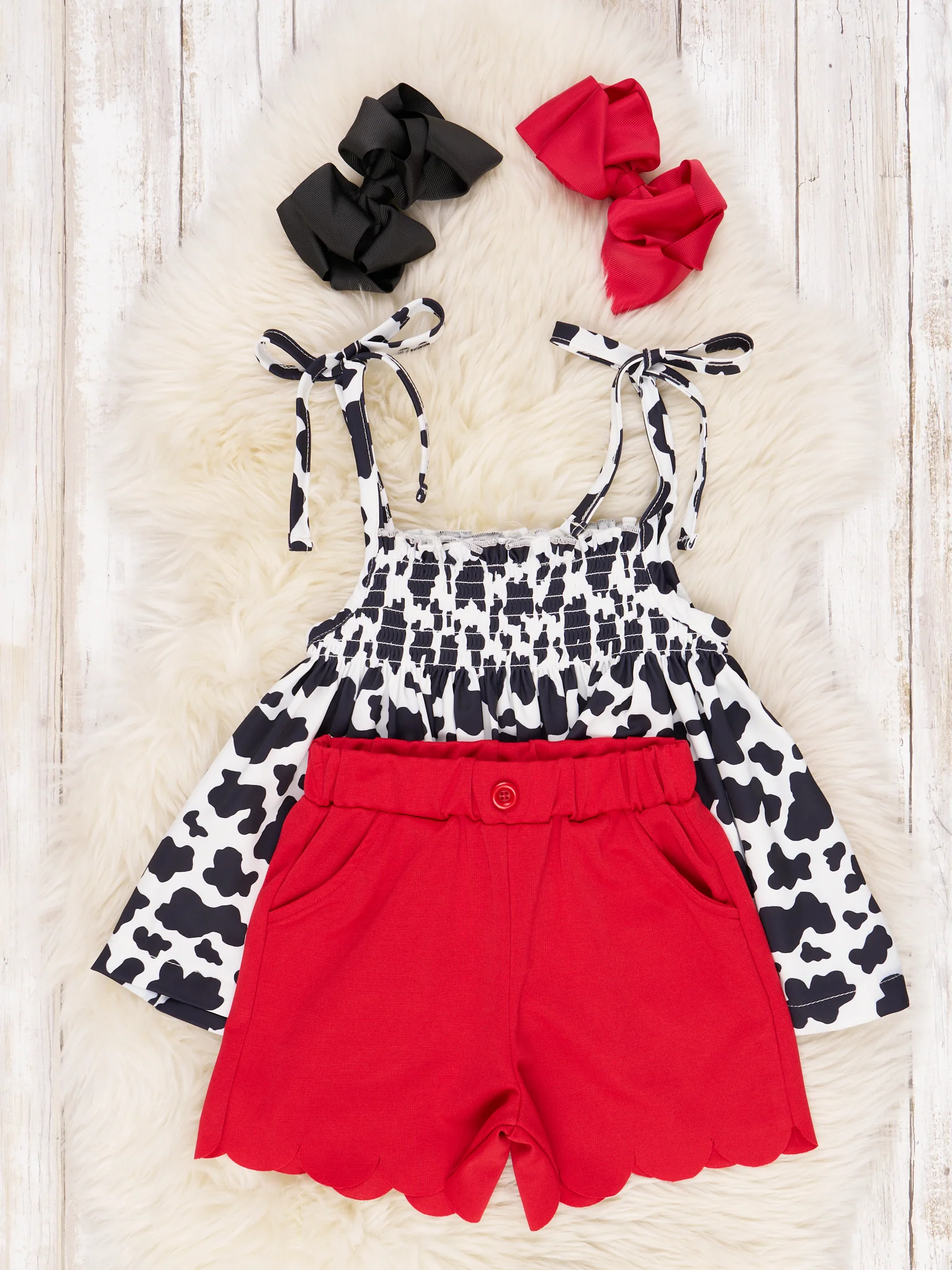 Cow Print Tank & Scalloped Shorts Outfit - Image 2
