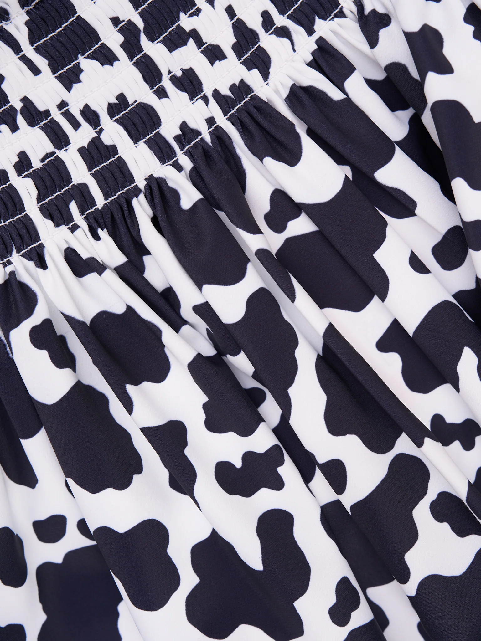 Cow Print Tank & Scalloped Shorts Outfit - Image 3