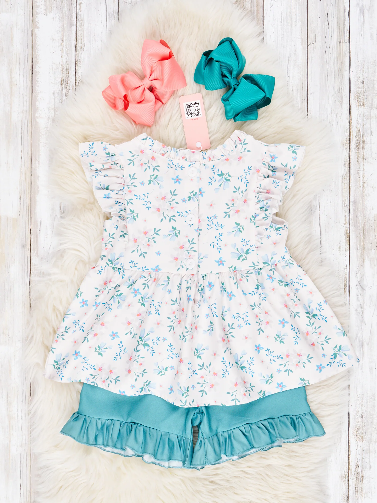 Cream Floral Ruffle Lace Outfit - Image 3