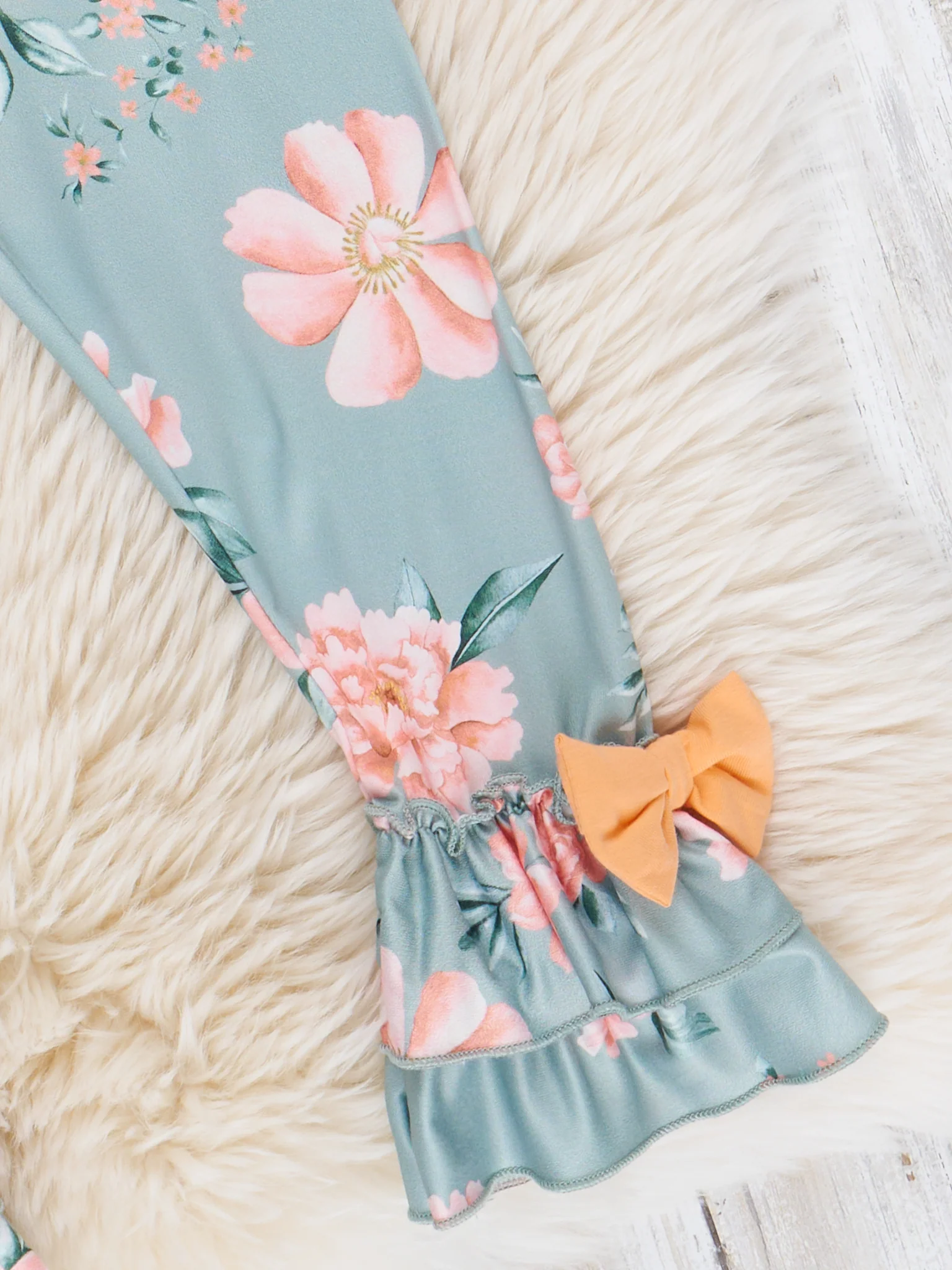 Farmhouse Floral Chick Outfit - Image 4