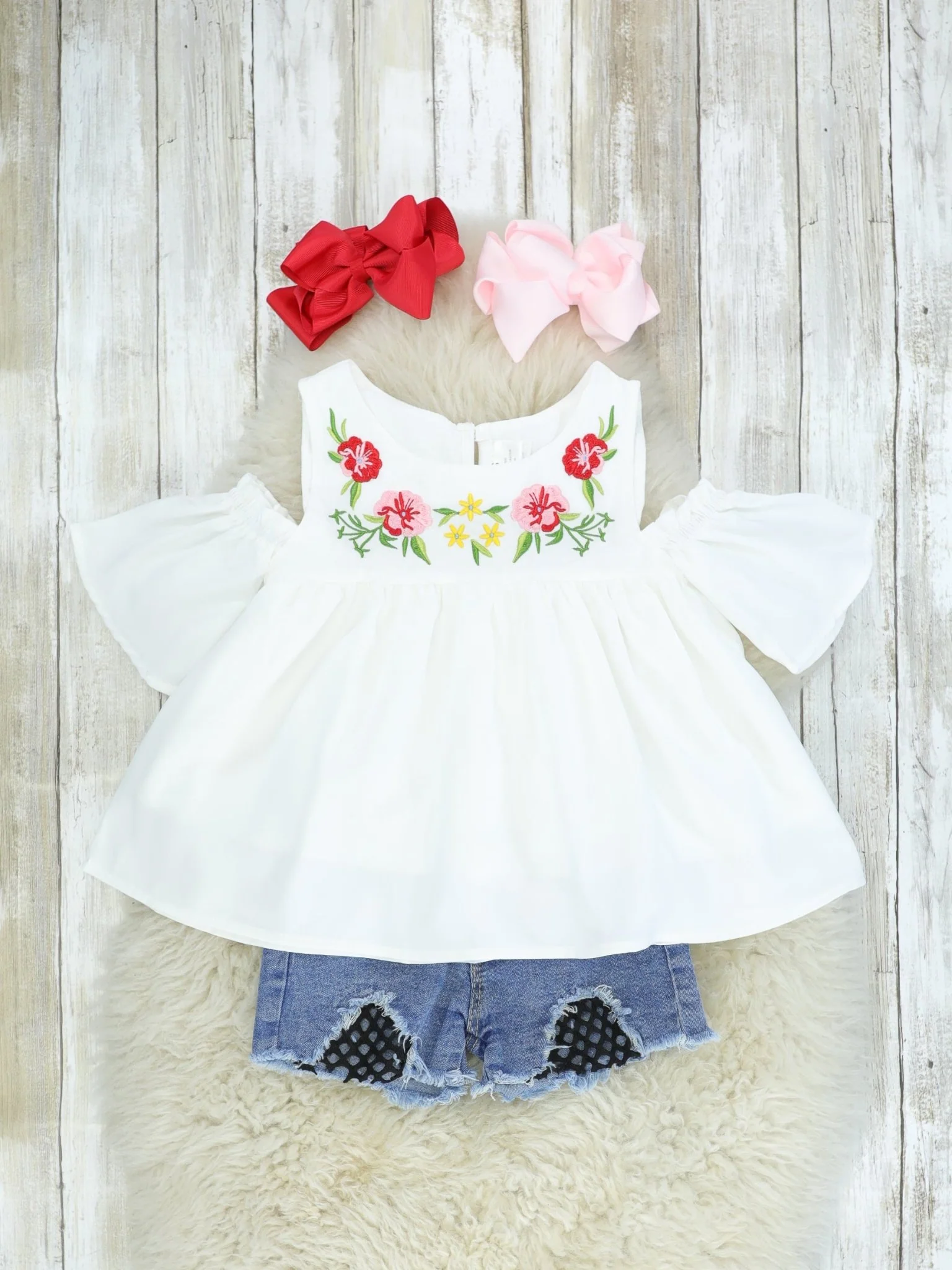Floral Cold Shoulder Top & Denim Outfit