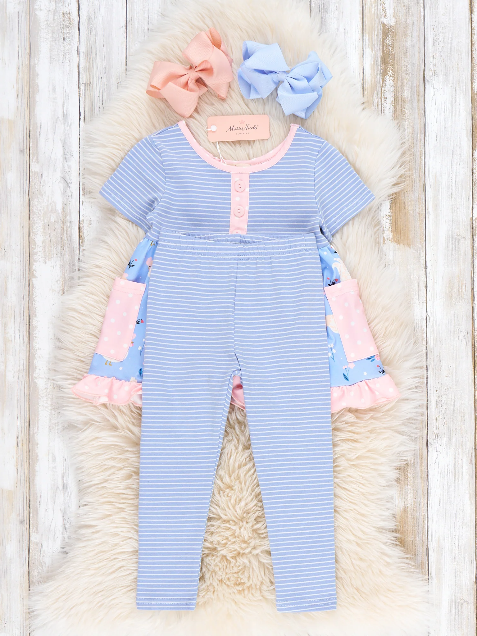 Flutter & Flock Chicky Outfit - Image 3