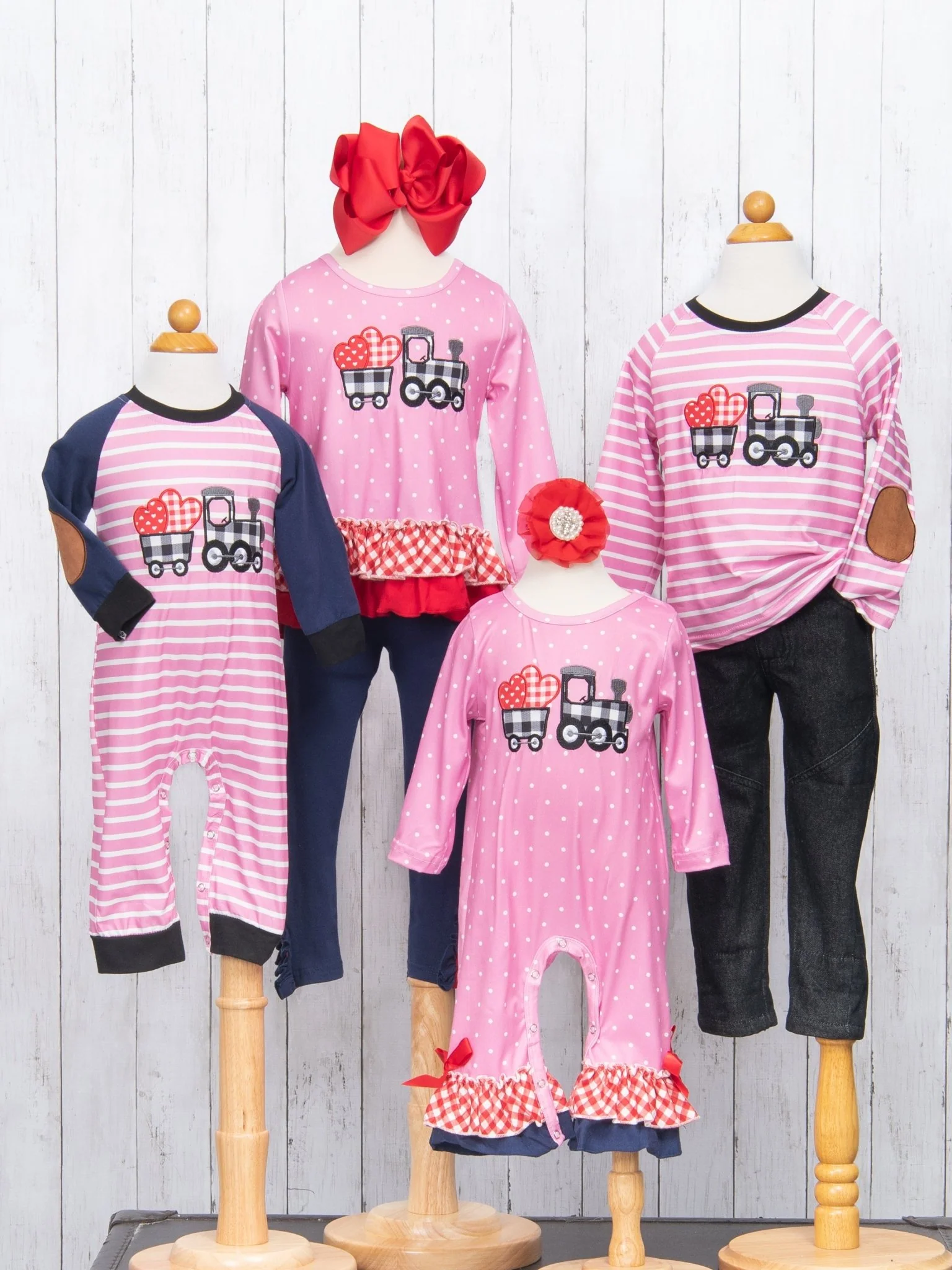 Gingham Heart Train Raglan Romper - Image 4