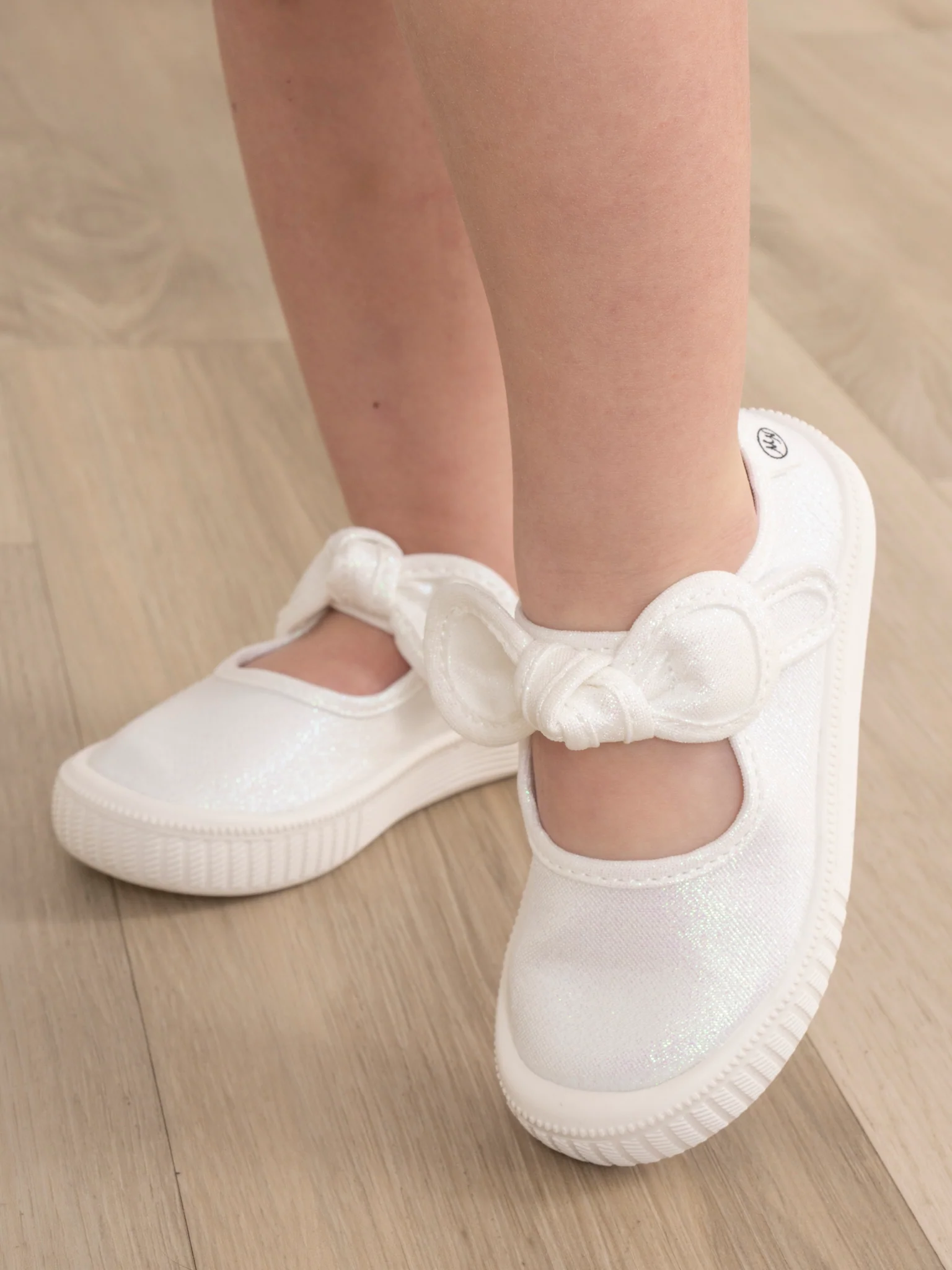 Girls' Sparkly Bow Mary Jane Sneaker - White Glitter