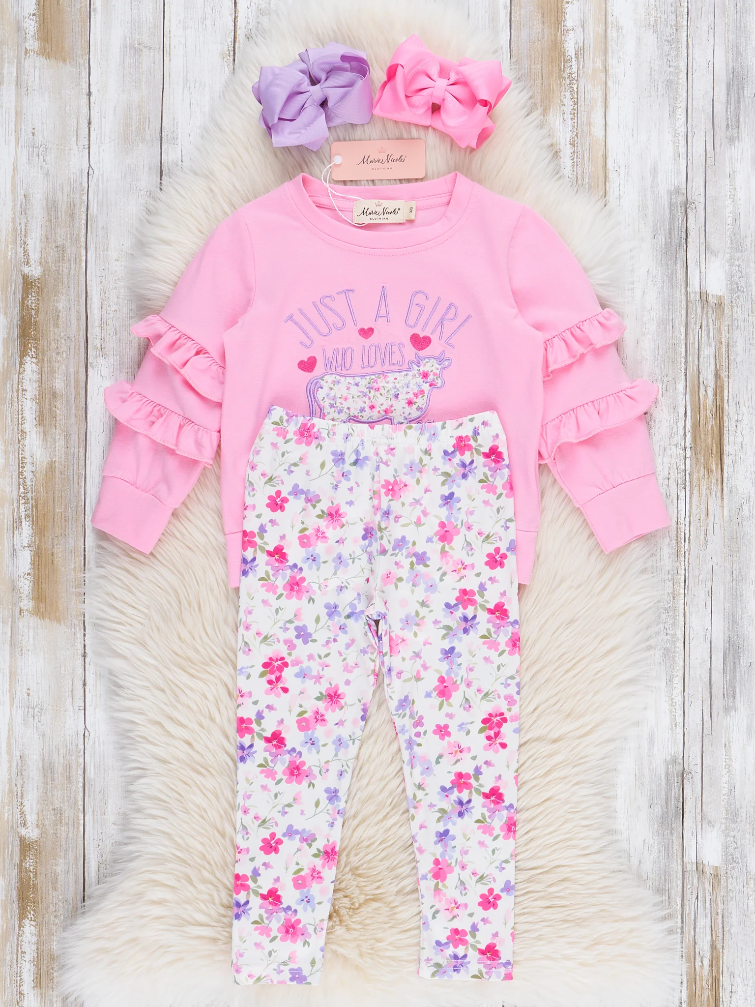 "Just a Girl Who Love Cows" Outfit - Image 3