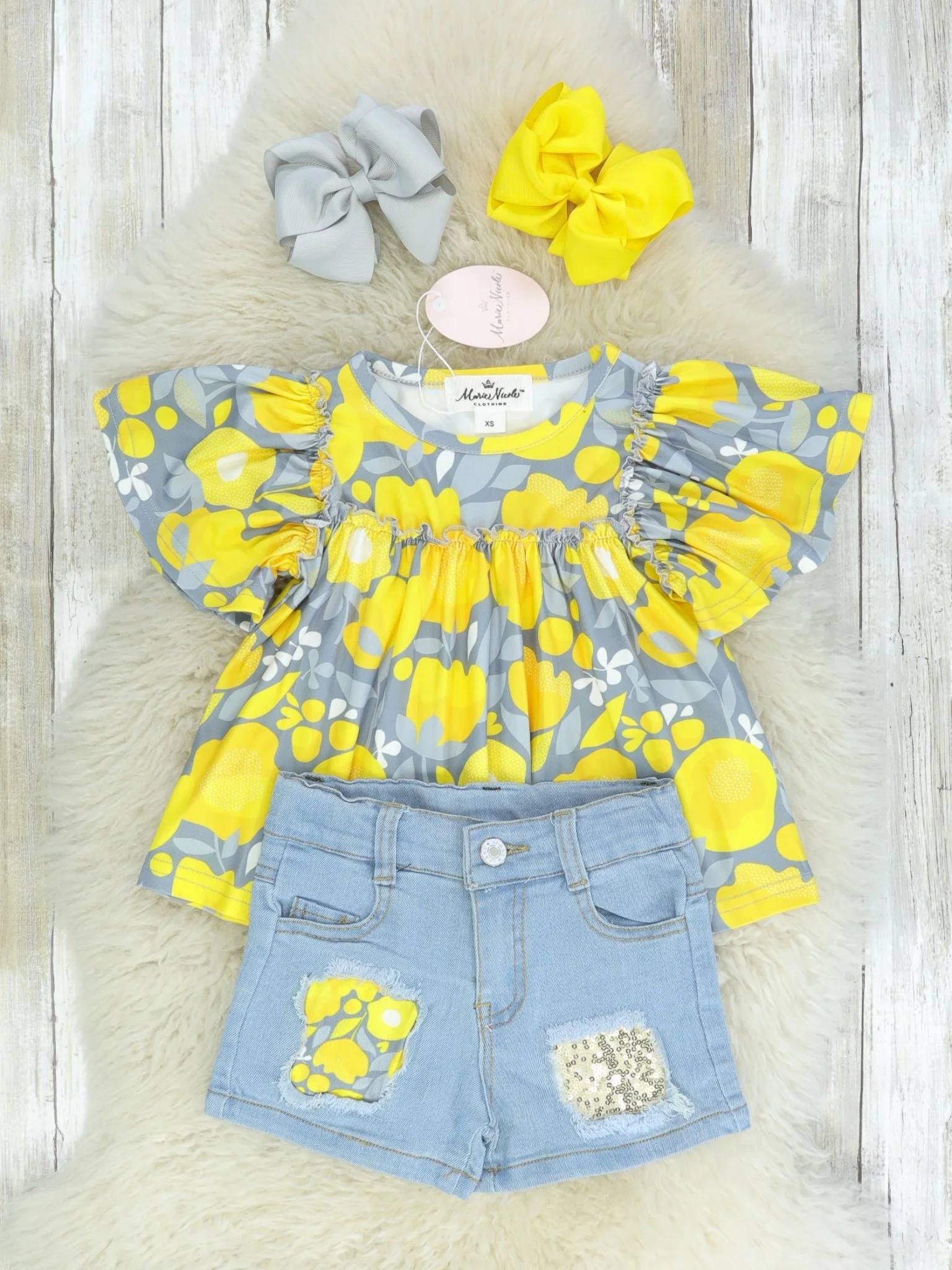 Lemon Ruffle Top & Distressed Denim Outfit - Image 2