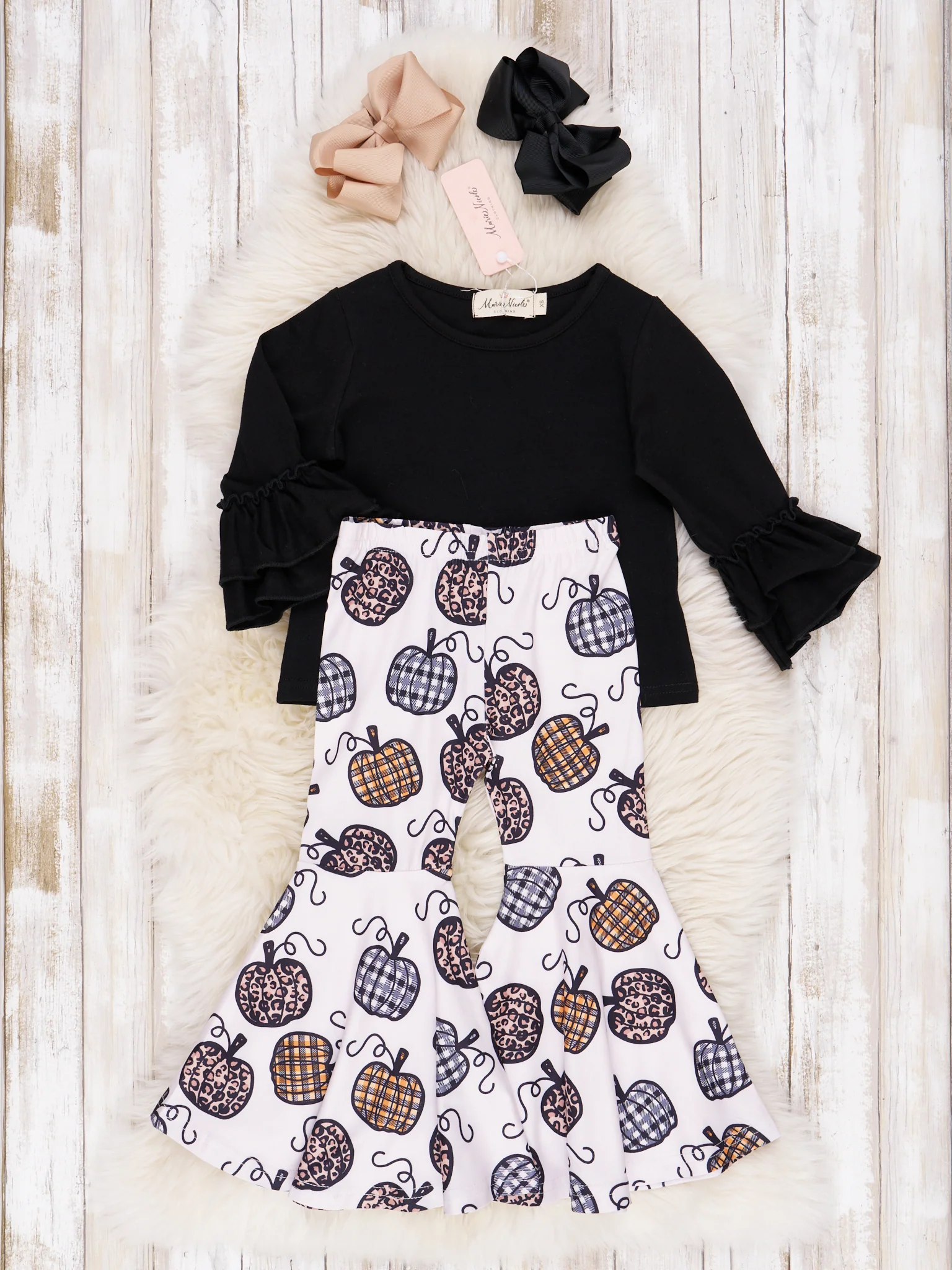 Leopard & Plaid Pumpkin Fur Vest Outfit - Image 3
