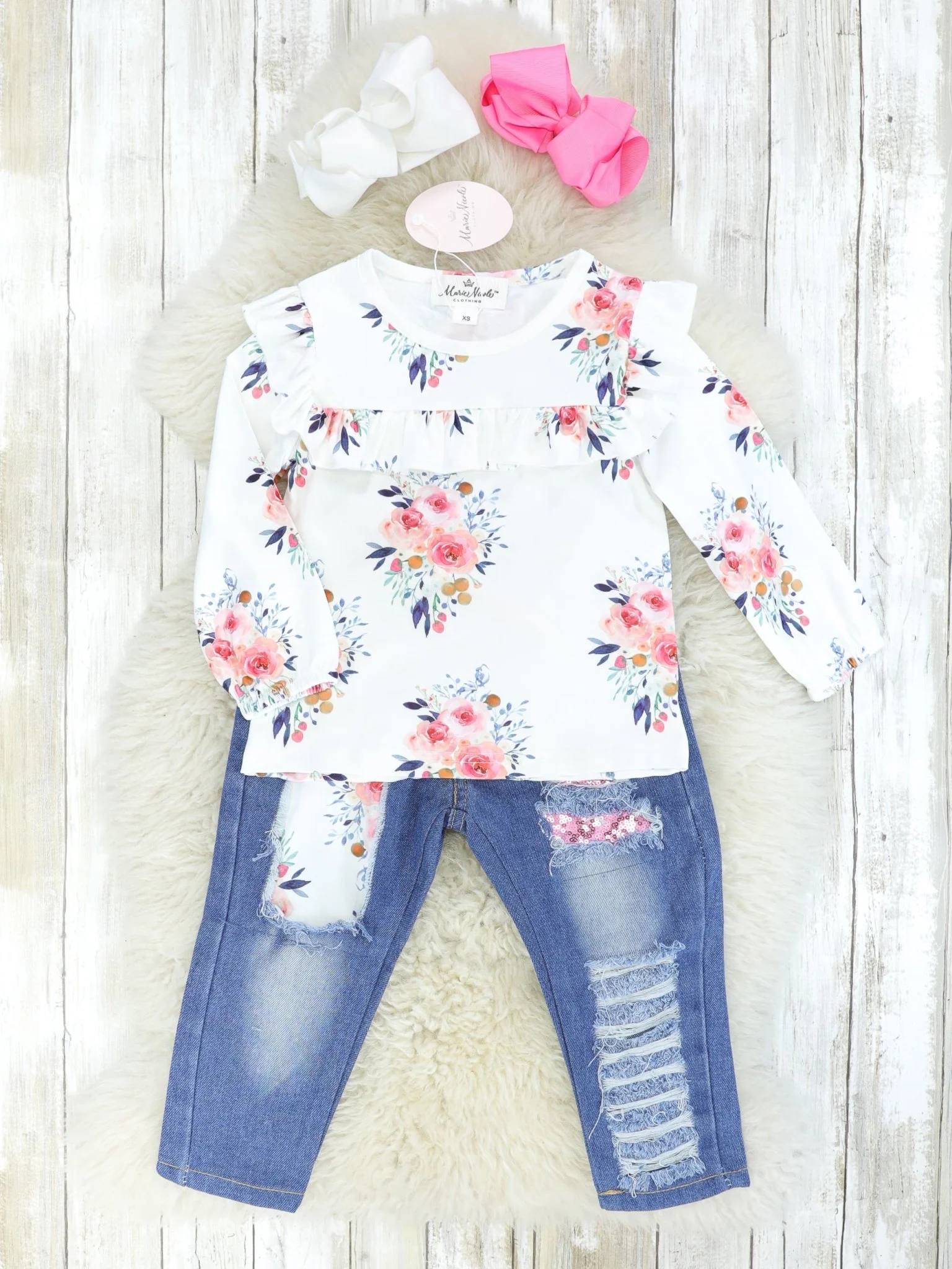 Light Pink Floral Top & Distressed Denim Outfit