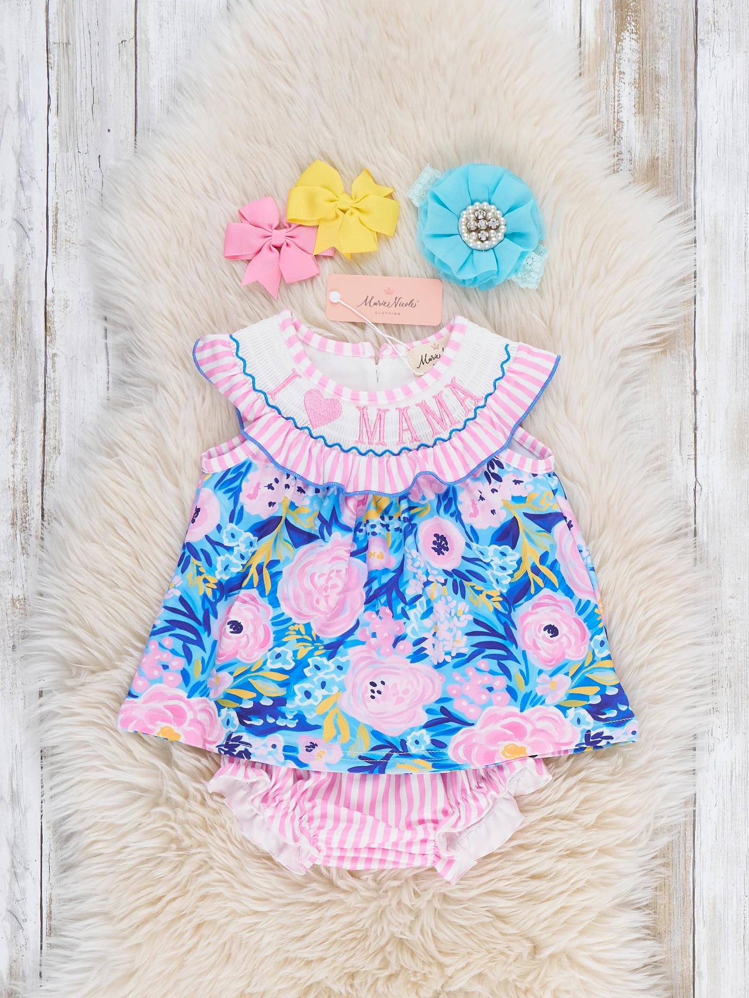 Mama Love Garden Smocked Bloomers Outfit