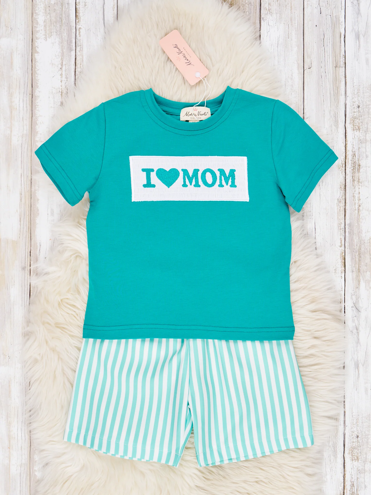 Mint "I Love Mom" Outfit
