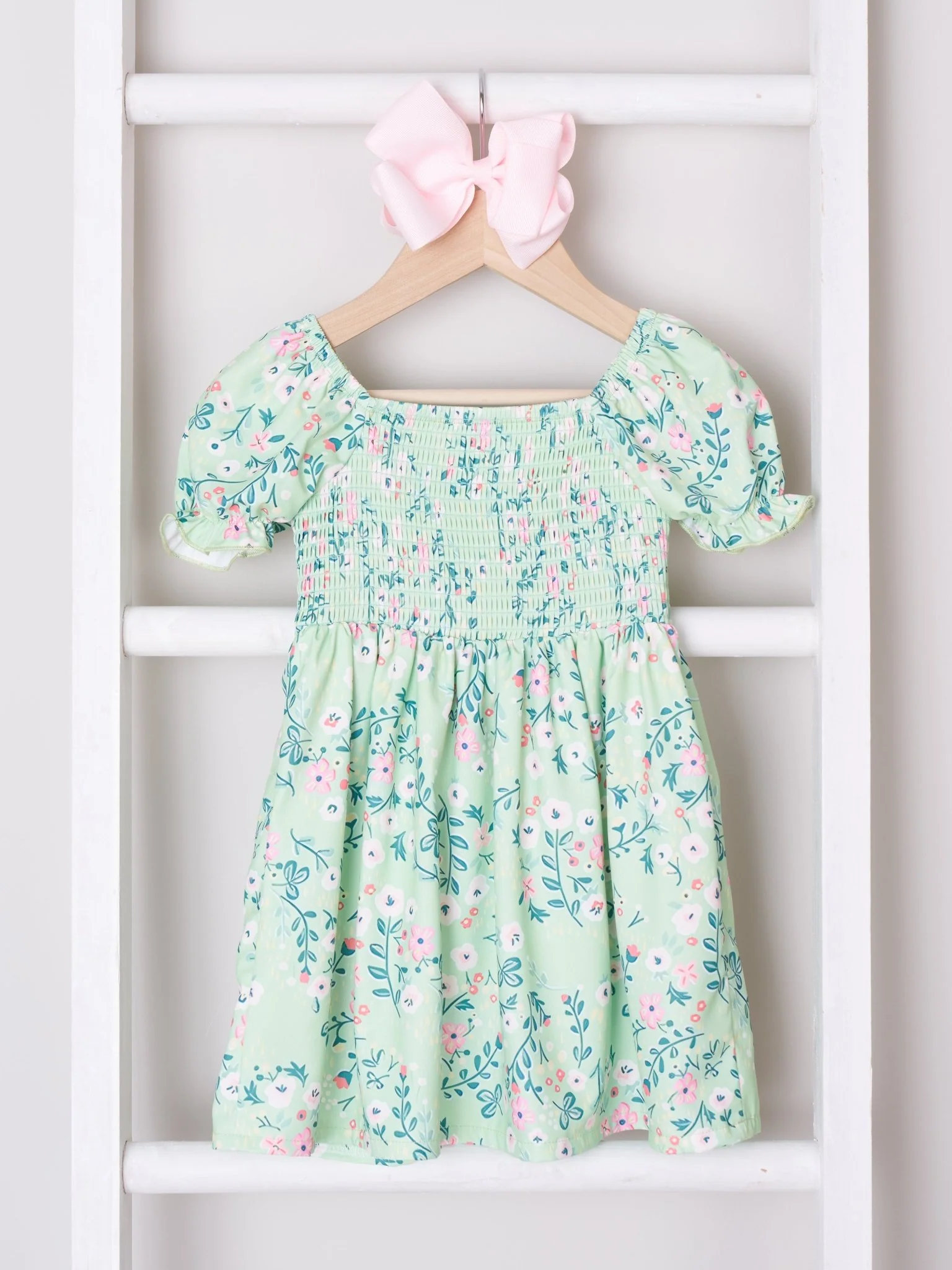 Mom & Me Mint Smocked Floral Puff Sleeve Dress - Image 3