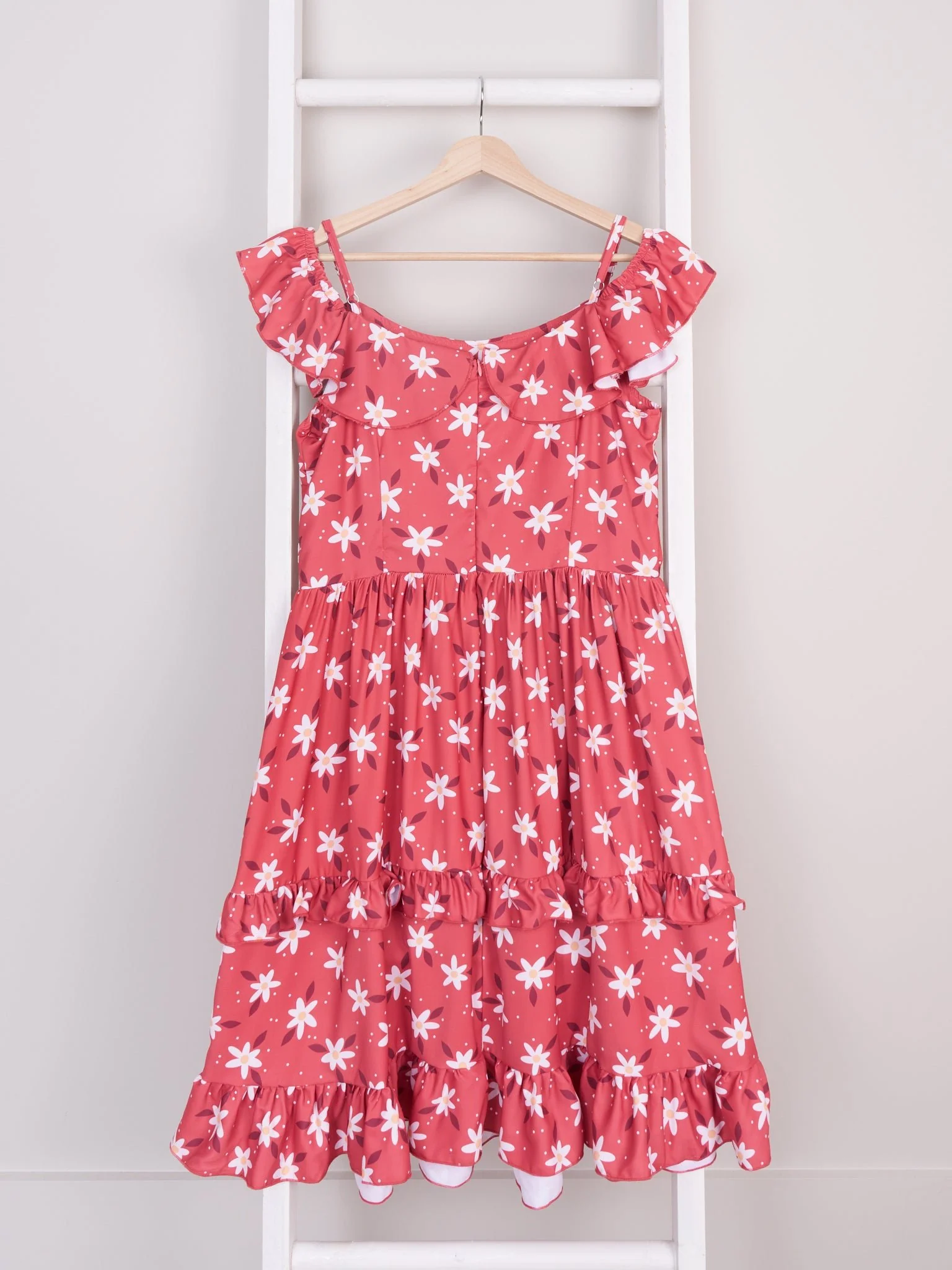 Mom & Me Red Daisy Ruffle Dress & Romper - Image 5