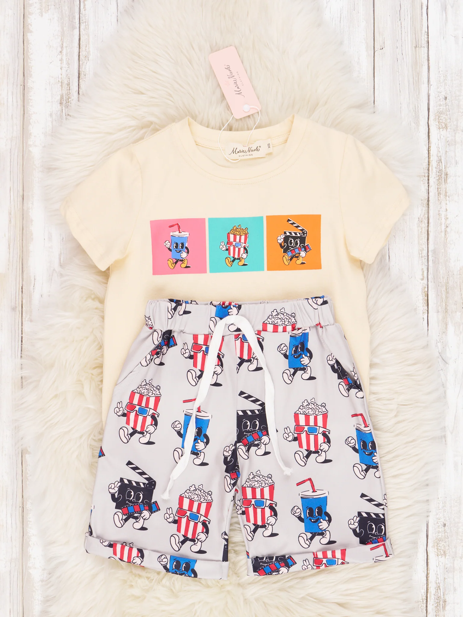 Movie Theater Outfit - Image 2
