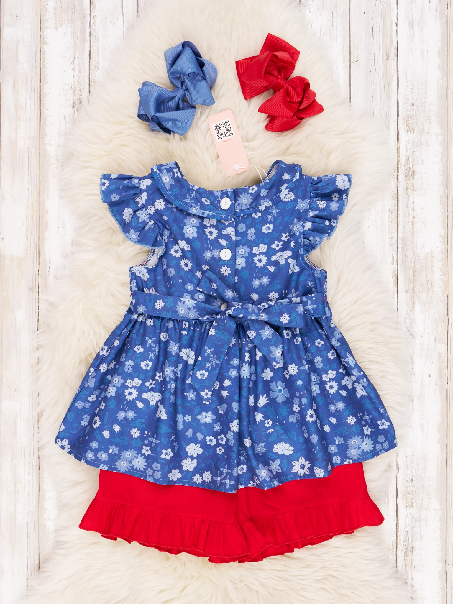 Navy Smocked Floral Apple Vintage Outfit - Image 3