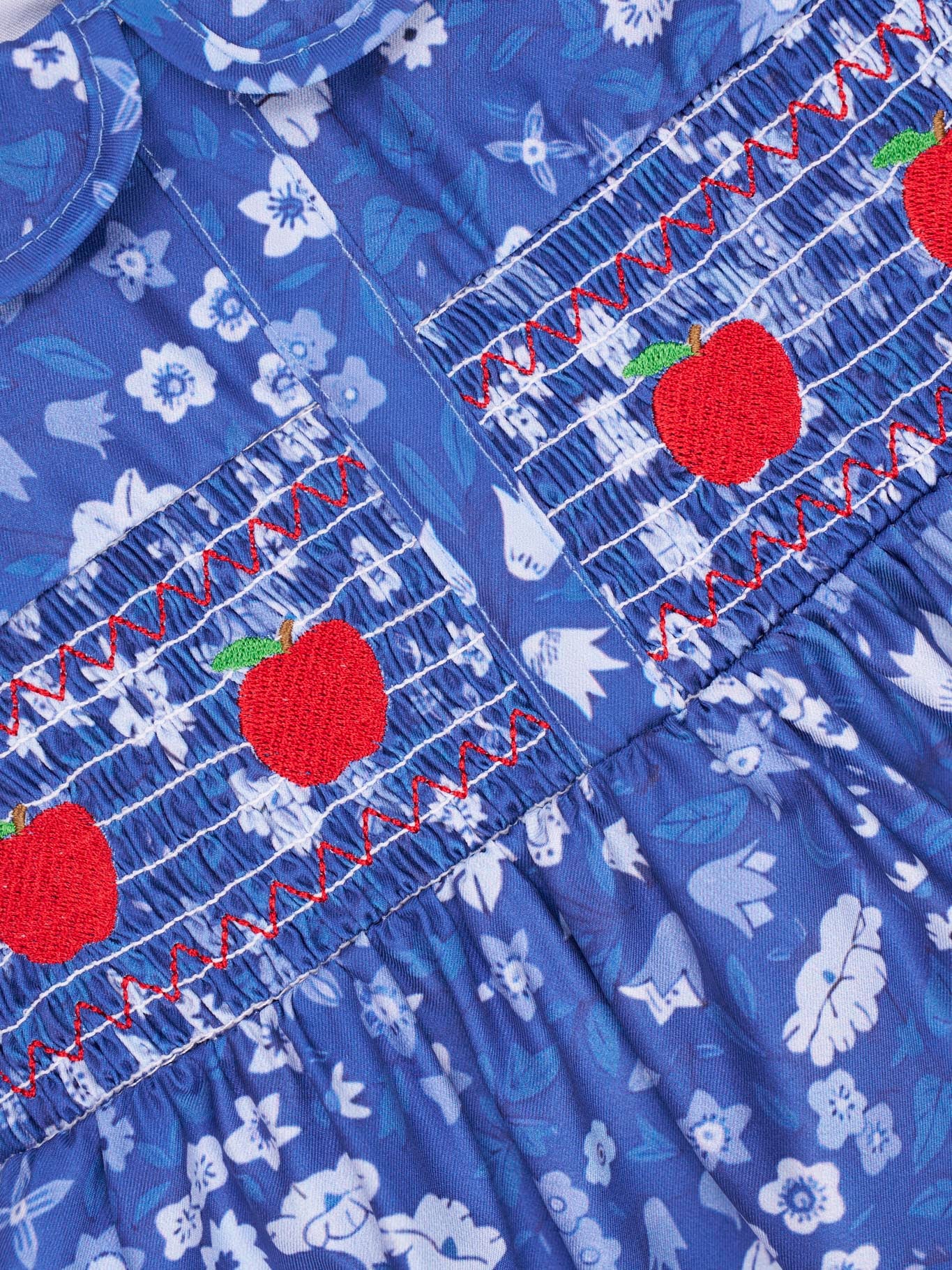 Navy Smocked Floral Apple Vintage Outfit - Image 4