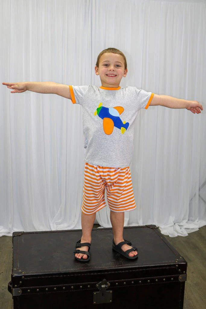 Orange & Grey Airplane Shorts Outfit - Image 4