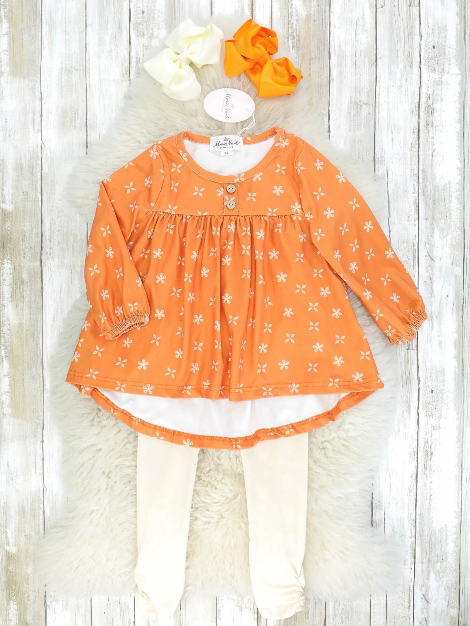 Orange Swing Top & Leggings Outfit