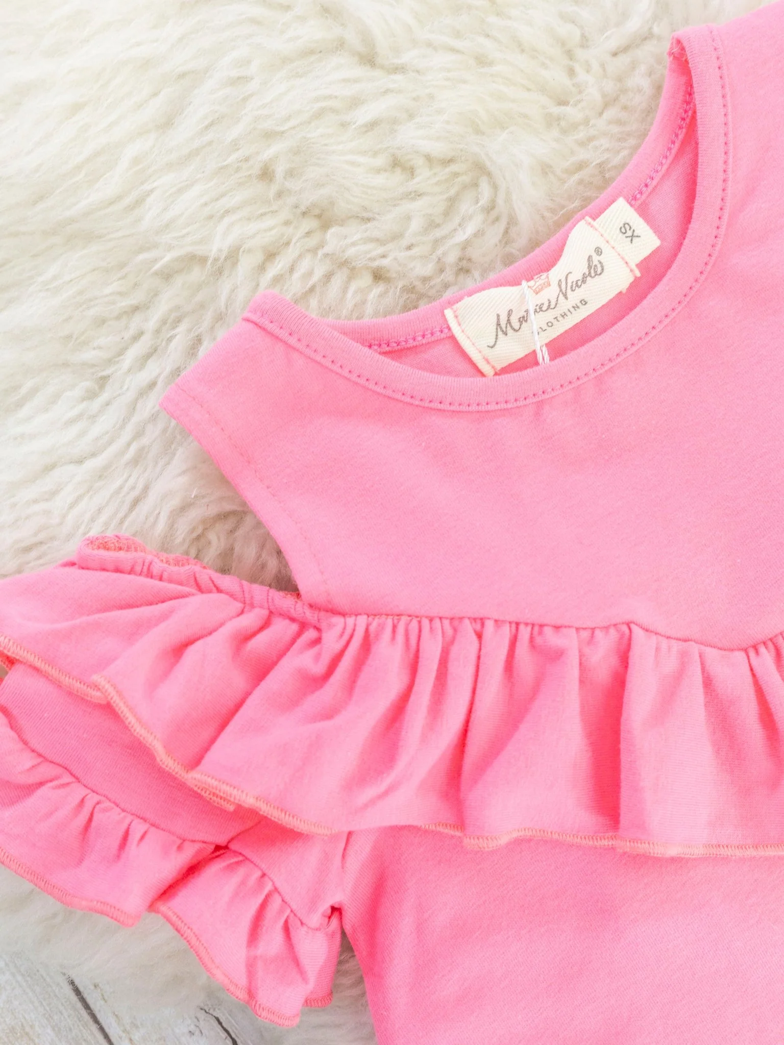 Pink Ruffle Top & Floral Capris - Image 3