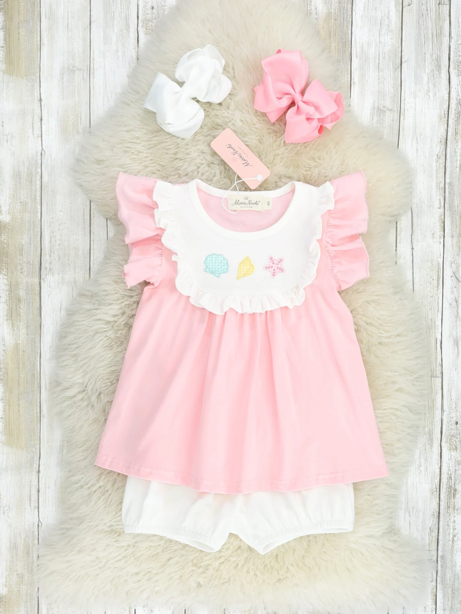 Pink Seashell Bib Collar Outfit