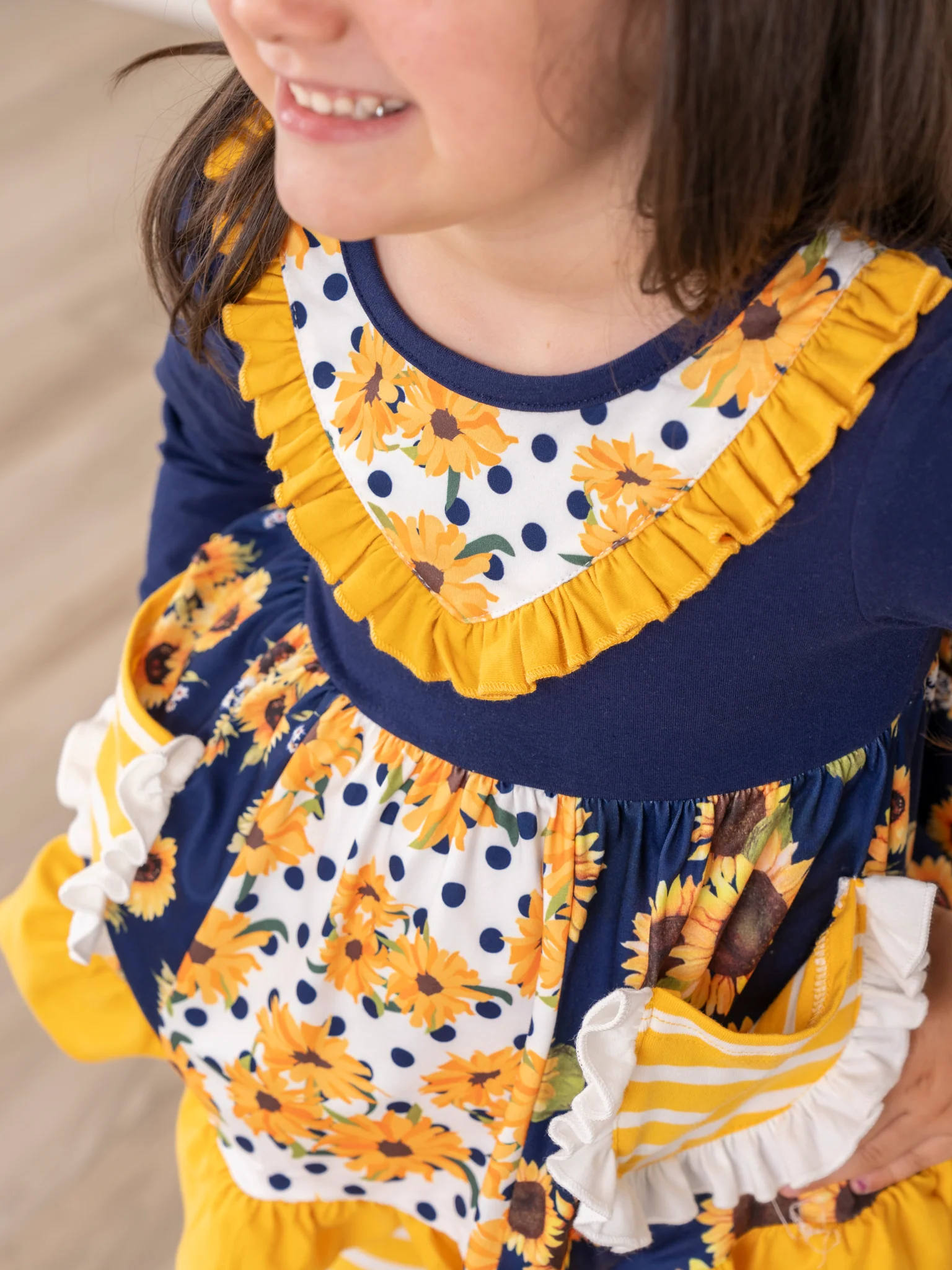 Pocket Flara Bells Outfit - Navy Sunflower - Image 4