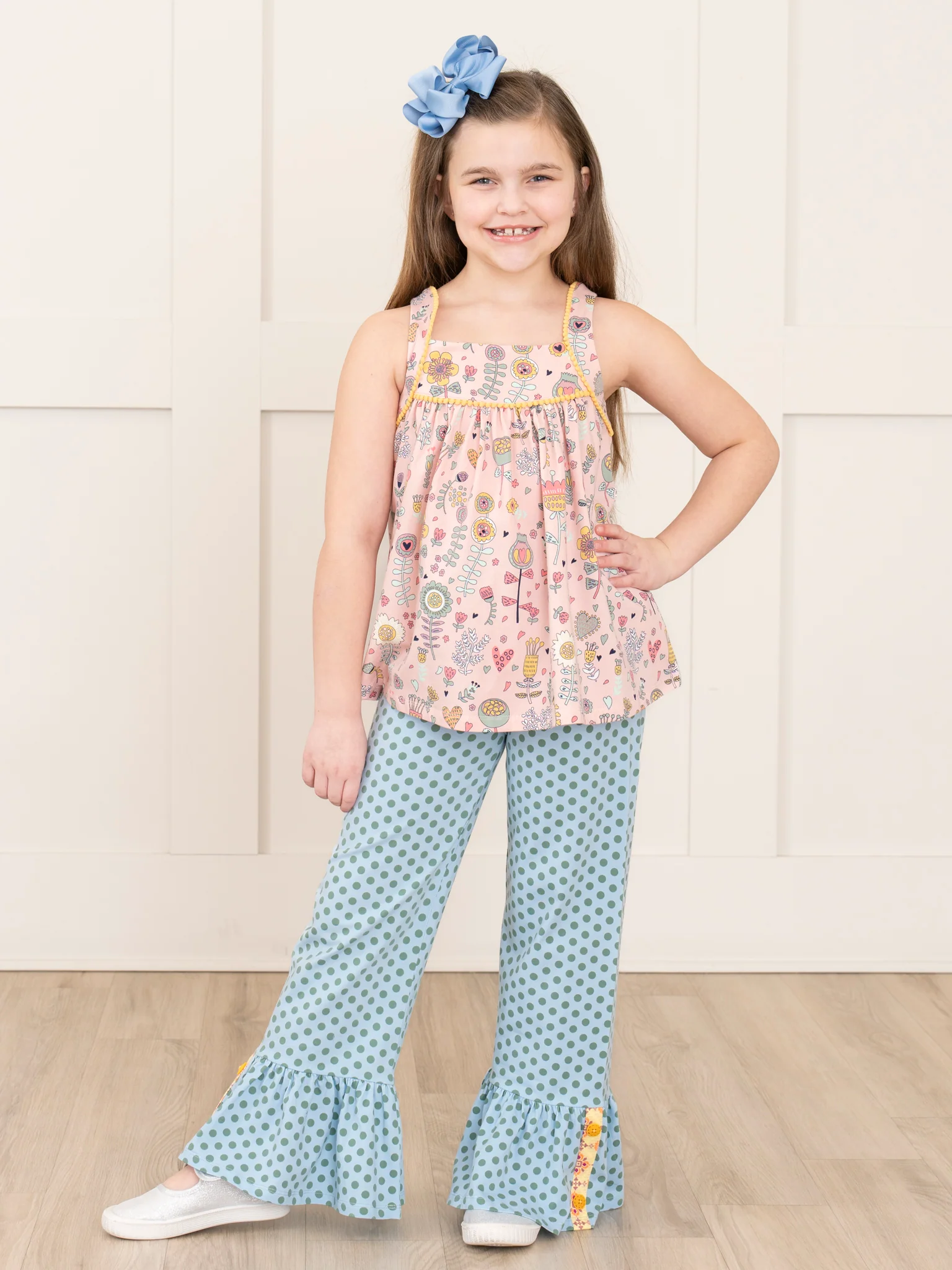 Poppy Sunshine Flare Pants Outfit - Image 4