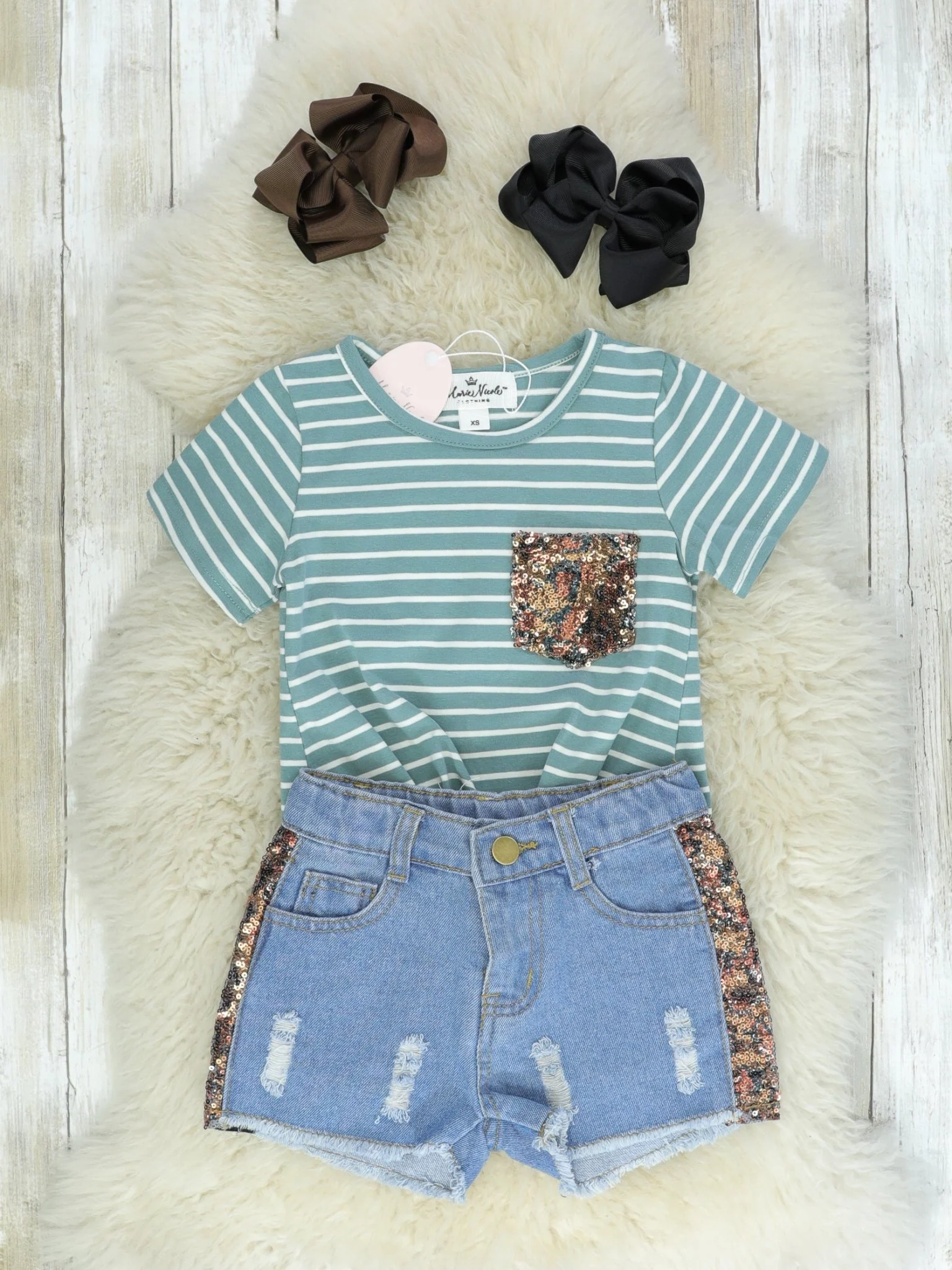 Sage Sequin Pocket Tee & Denim Shorts Outfit - Image 2
