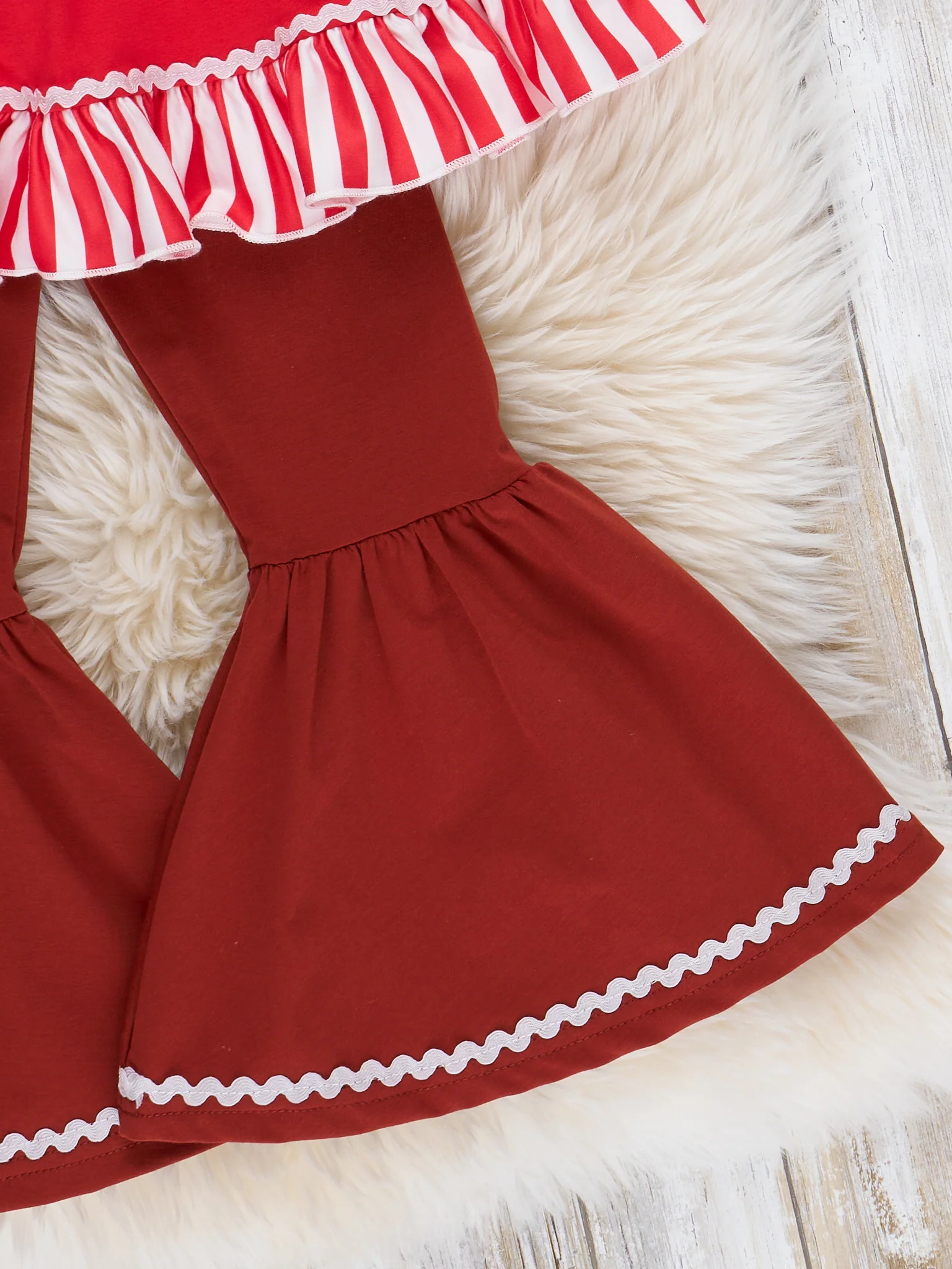 Sassy Gingerbread Ruffle Outfit - Image 5