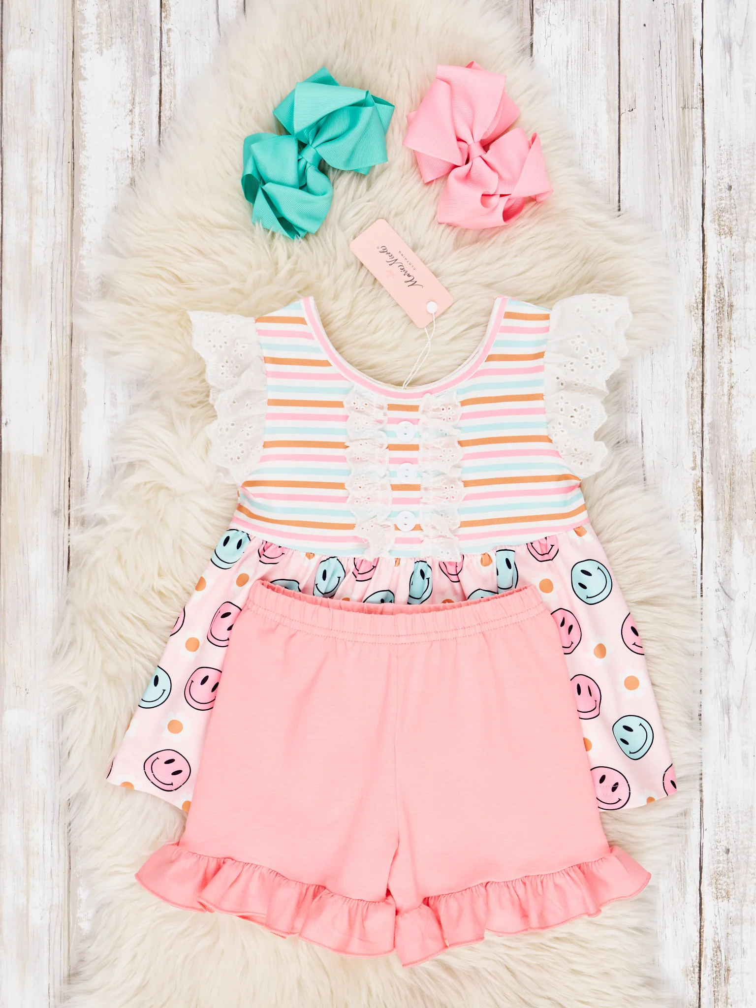 Smiles & Daisies Ruffle Outfit - Image 2