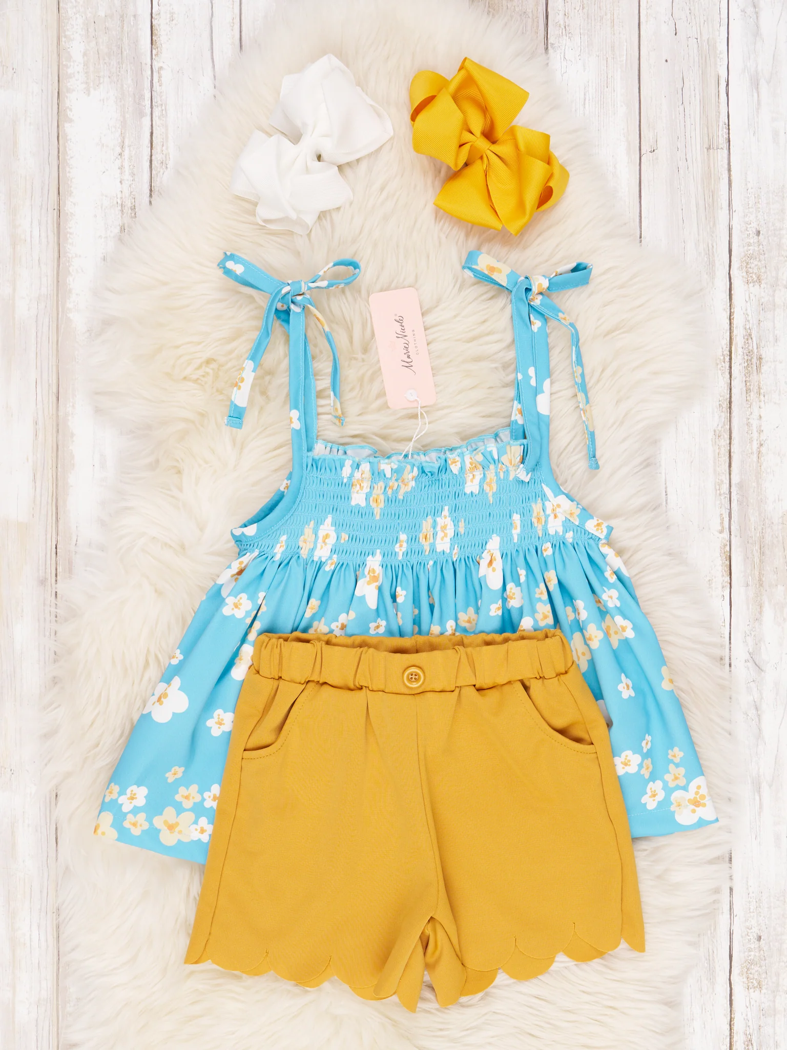 Teal Tiered Daisy Tank & Yellow Shorts Outfit - Image 2