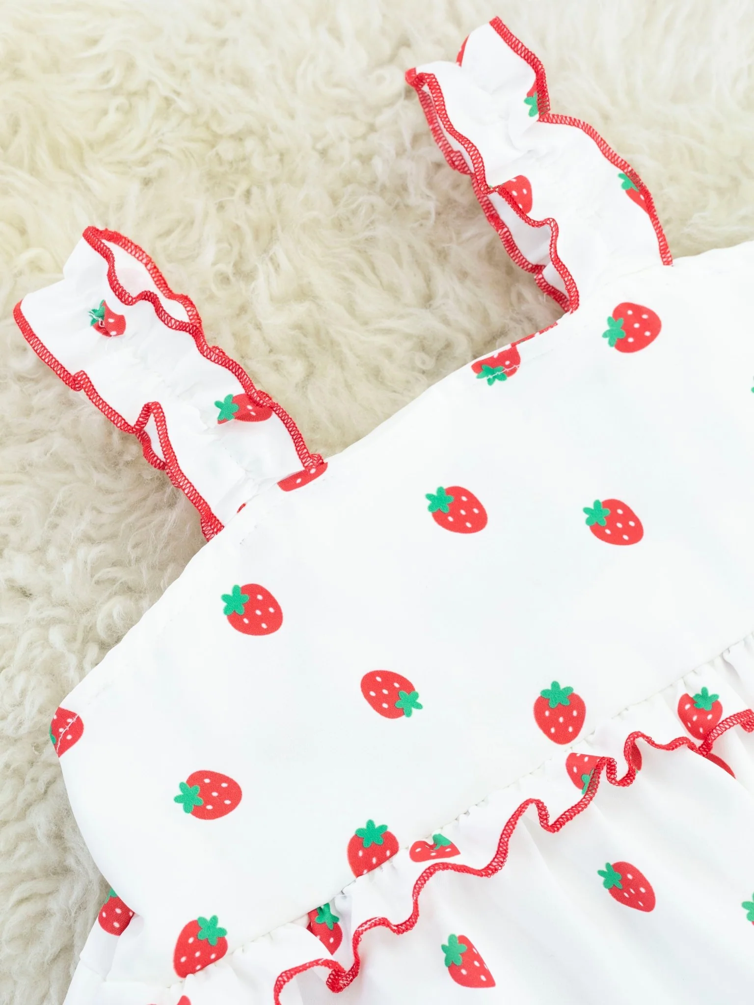 Tiered Ditsy Strawberry Outfit - Image 4