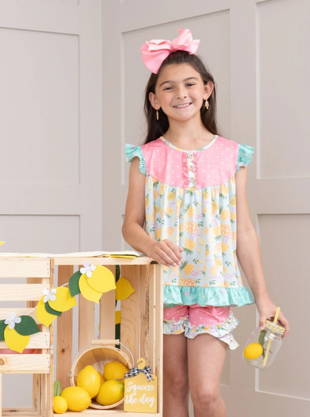 Tropical Twist Ruffle Tank Outfit - Image 3