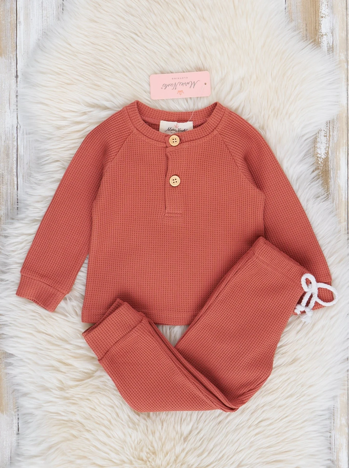 Waffle Knit Henley & Joggers Set in Two Colors - Unisex - Image 5