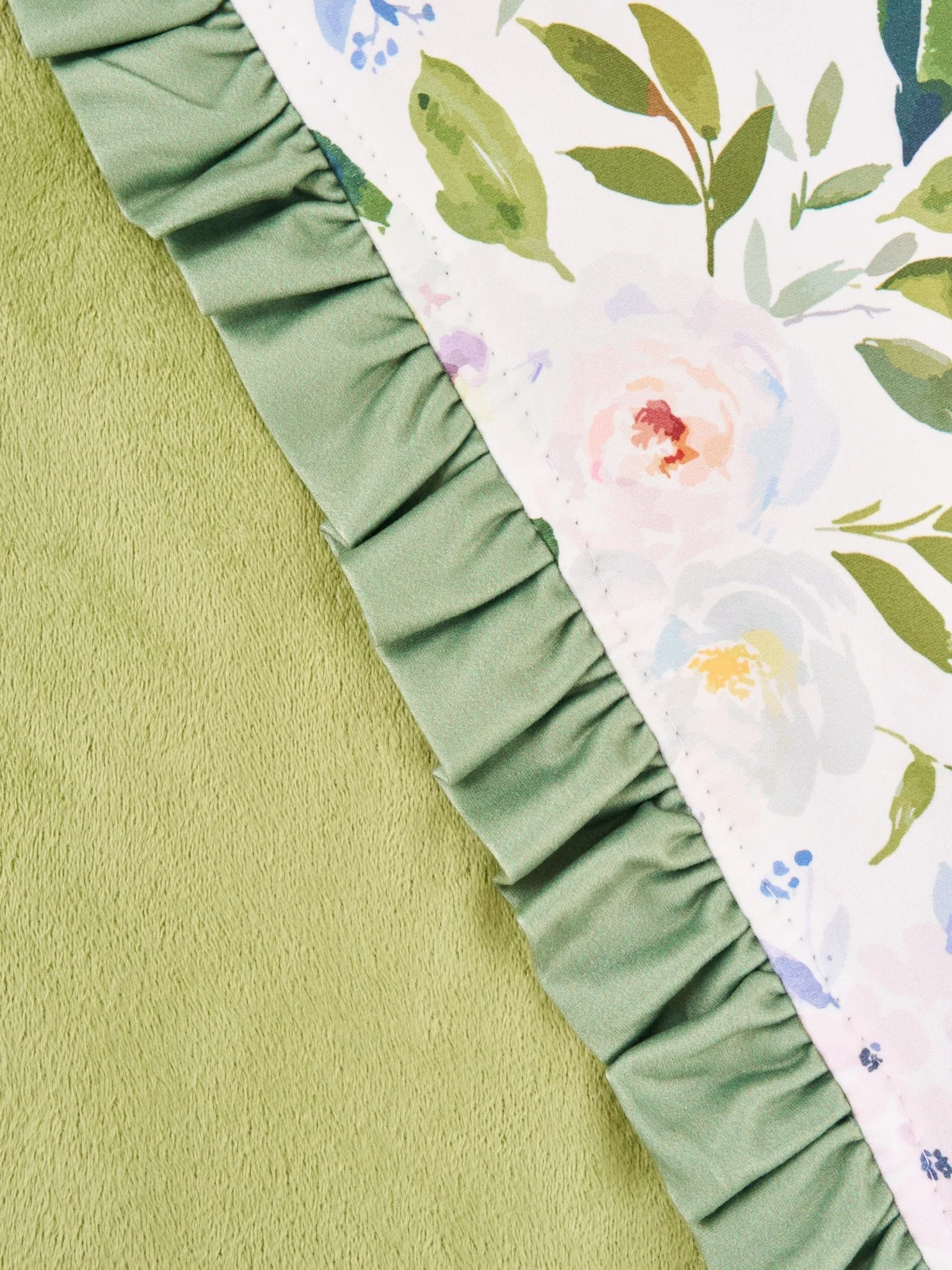 Watercolor Rose Ruffle Blanket - Image 2