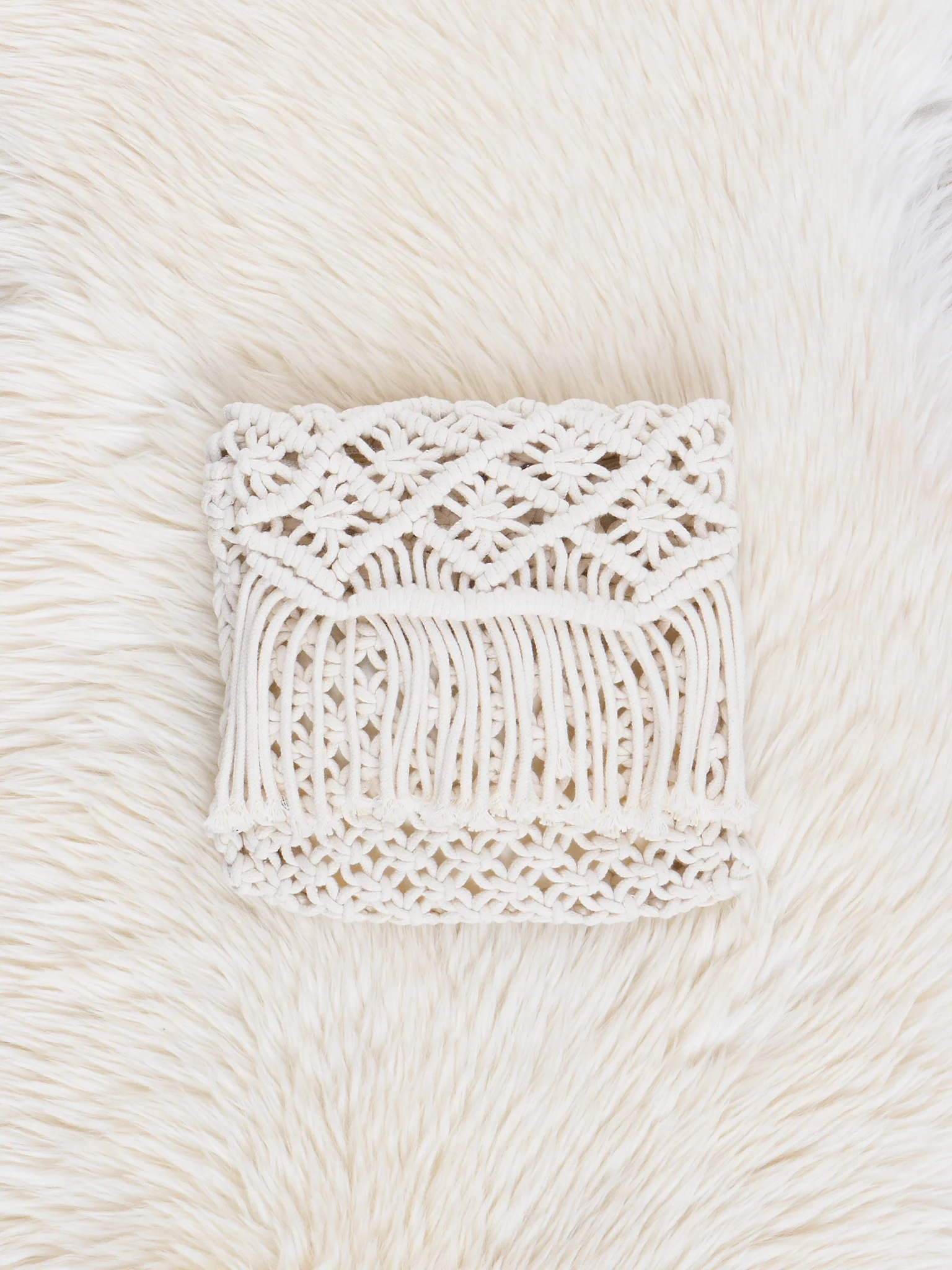 White Fringe Woven Crossbody Purse - Image 3