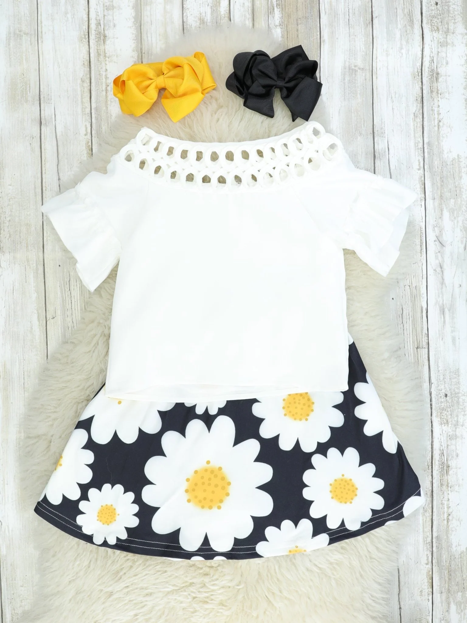 White Top & Daisy Skirt Outfit