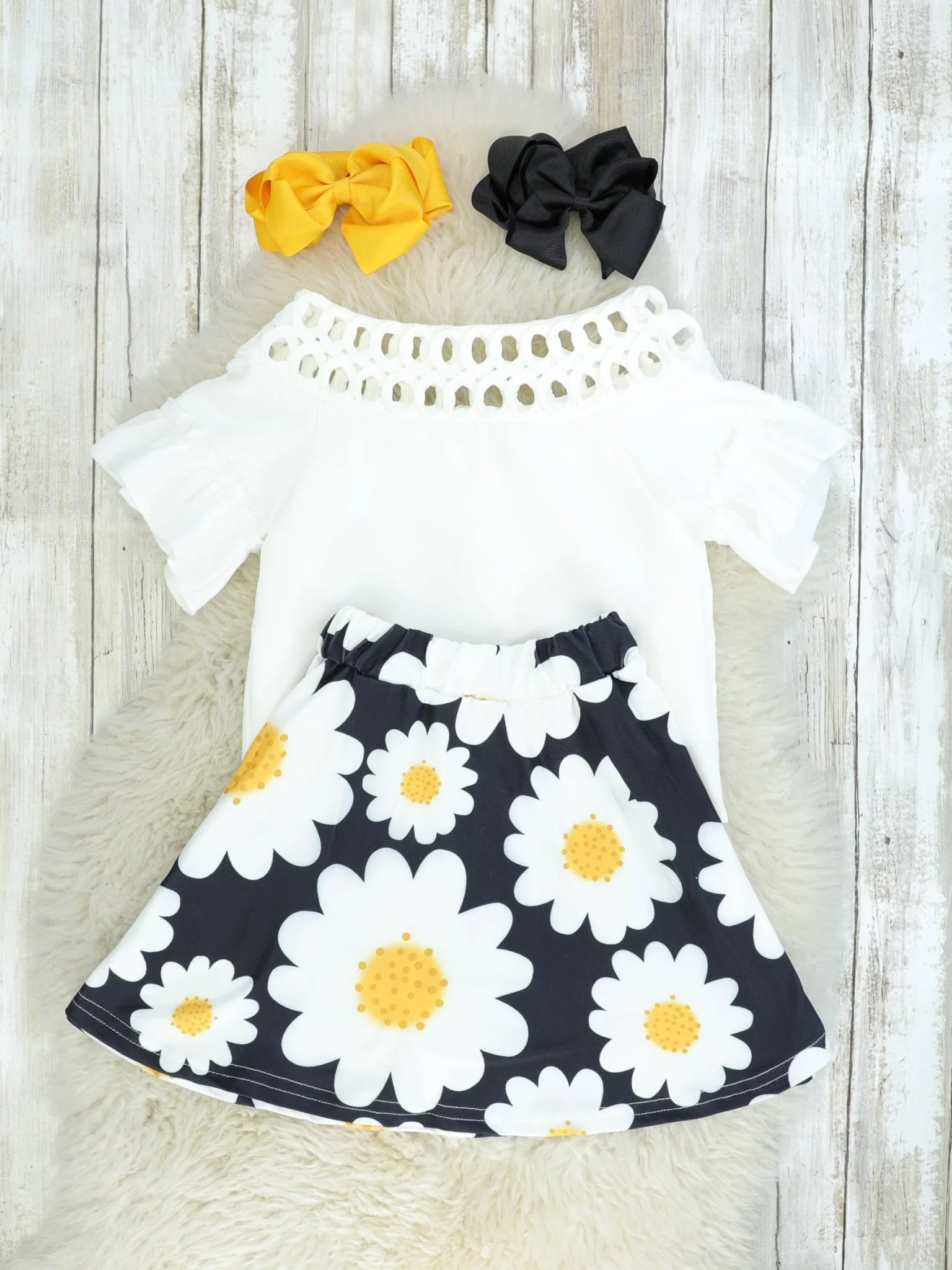 White Top & Daisy Skirt Outfit - Image 2