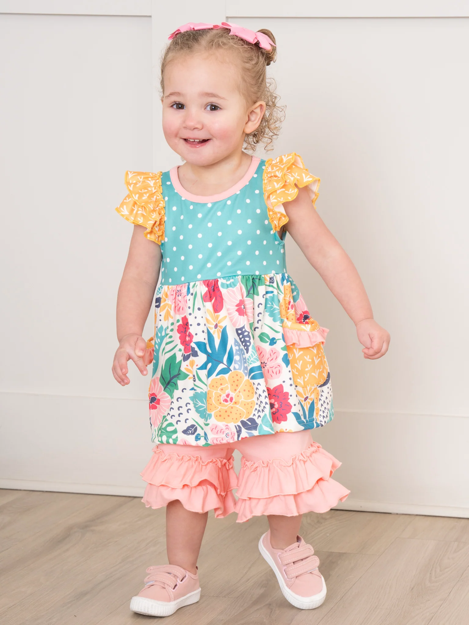 Wildflowers & Teal Dots Ruffle Shorts Outfit - Image 4