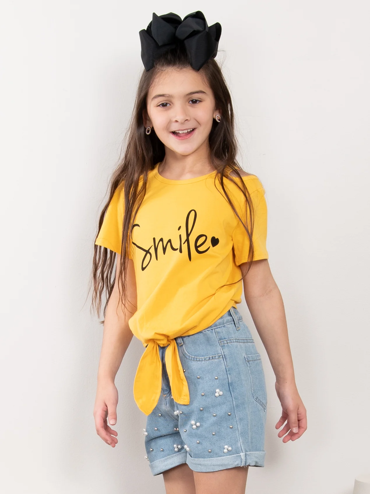 Yellow "Smile" Tie Top & Denim Shorts Outfit - Image 2